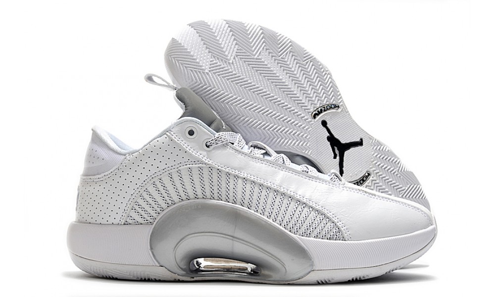 Nike silver 35 top